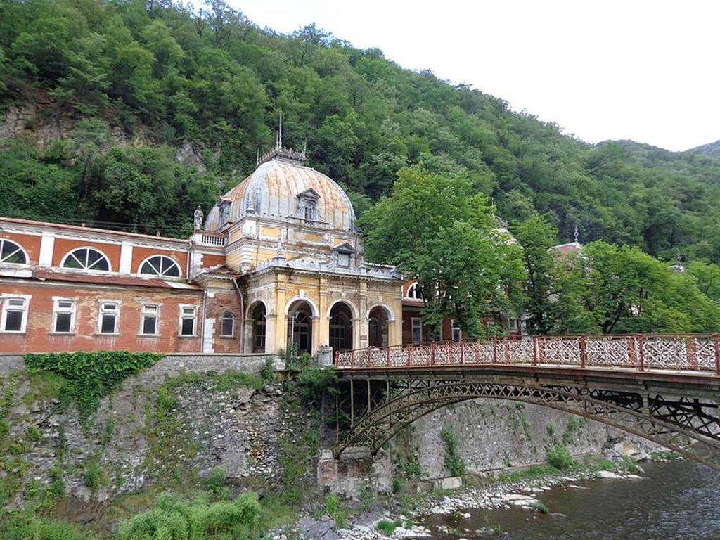 Dacia Hotel Băile Herculane Buitenkant foto