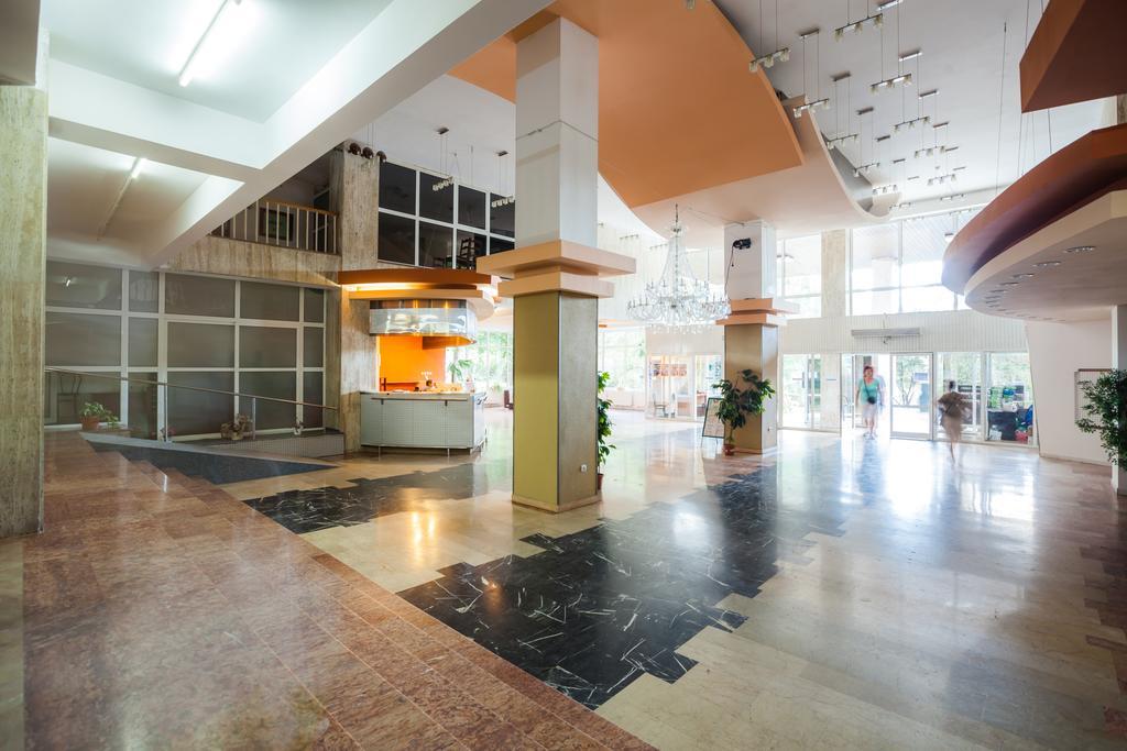 Dacia Hotel Băile Herculane Buitenkant foto