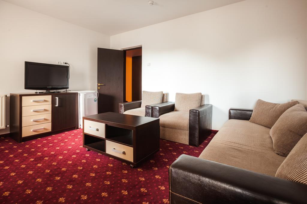 Dacia Hotel Băile Herculane Buitenkant foto