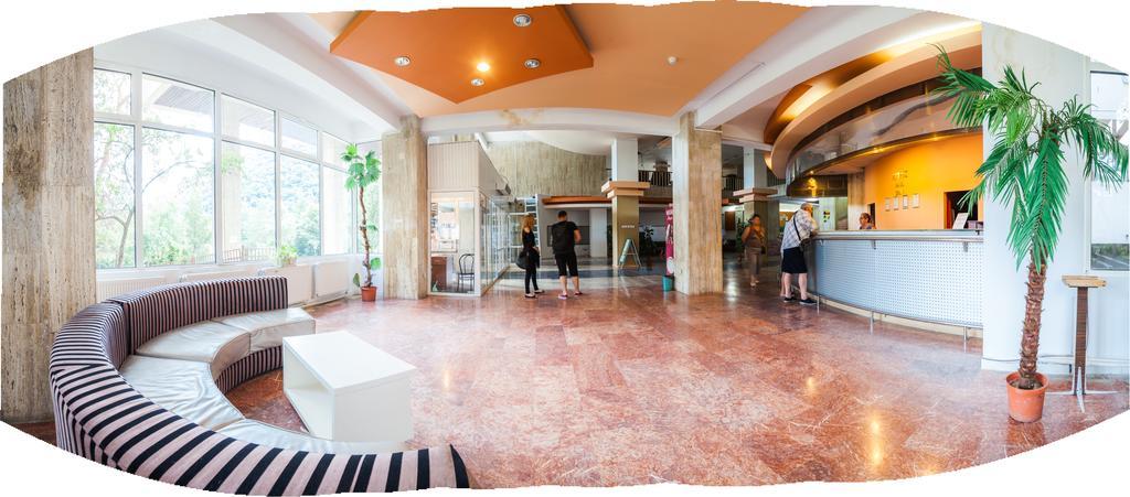 Dacia Hotel Băile Herculane Buitenkant foto